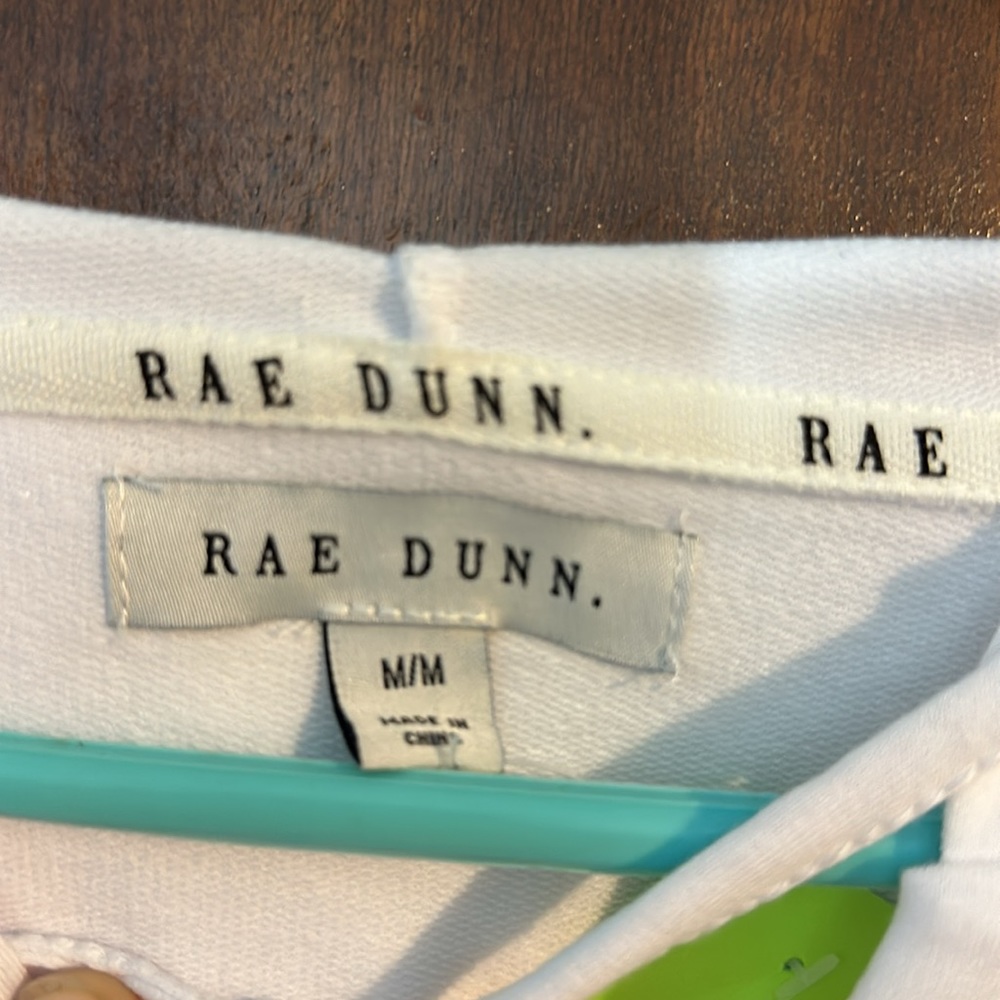 Rae Dunn “Beach Please” white Hoodie - Picture 4 of 5